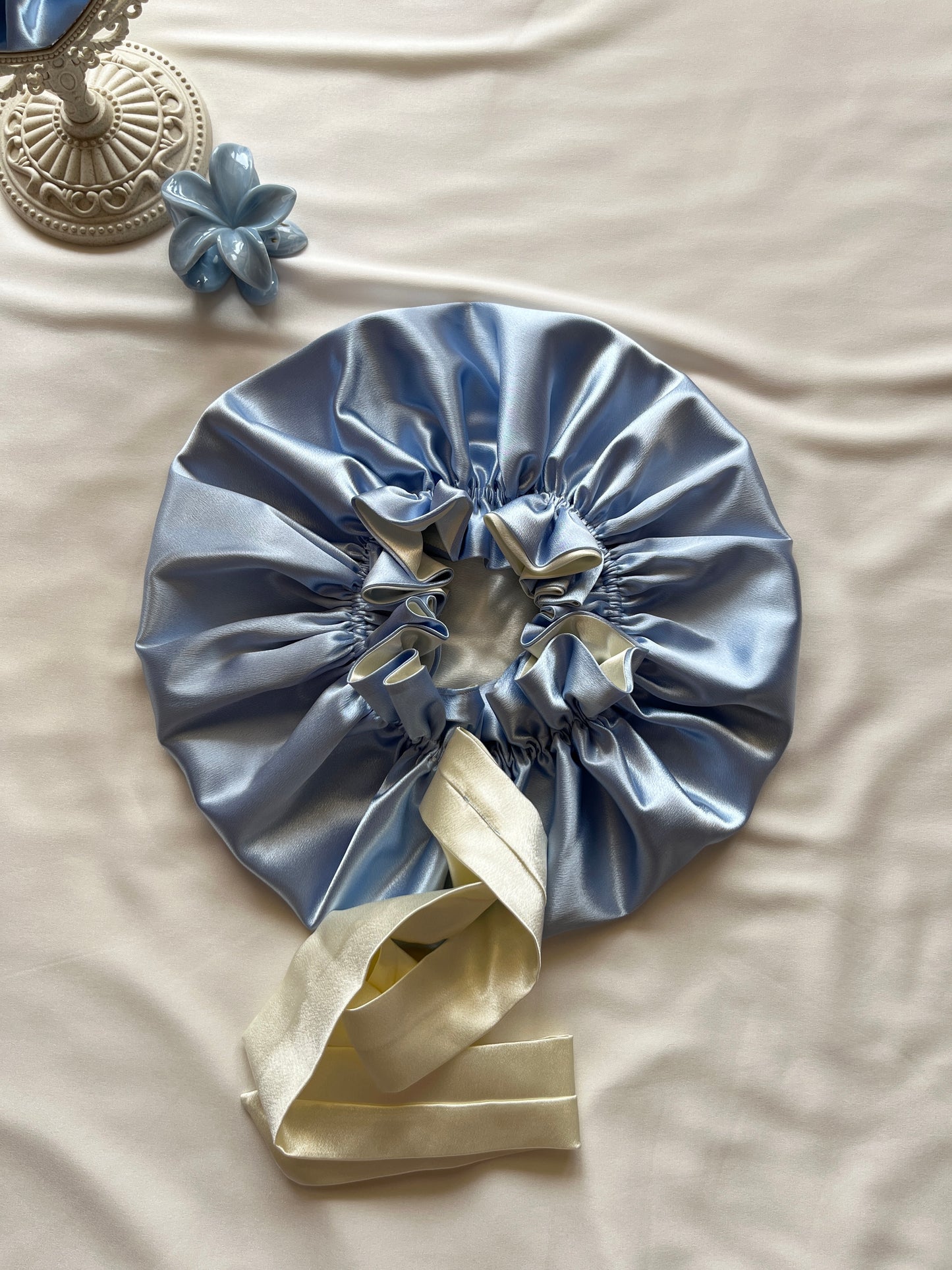 Fleur De Lune Satin Hair Bonnet